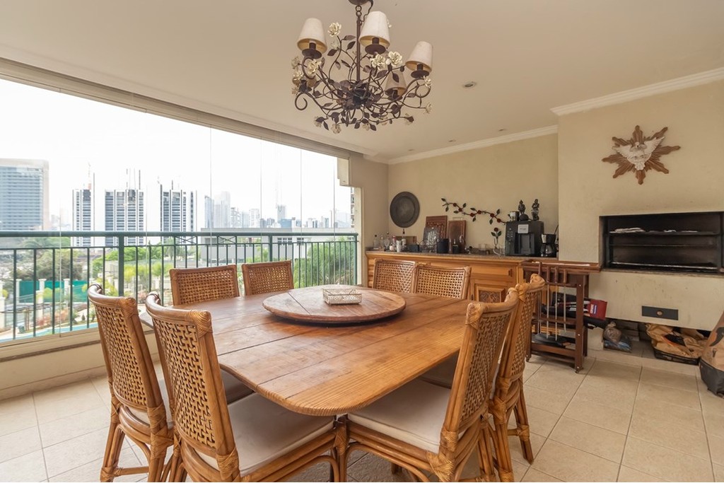 Apartamento, 4 quartos, 205 m² - Foto 2