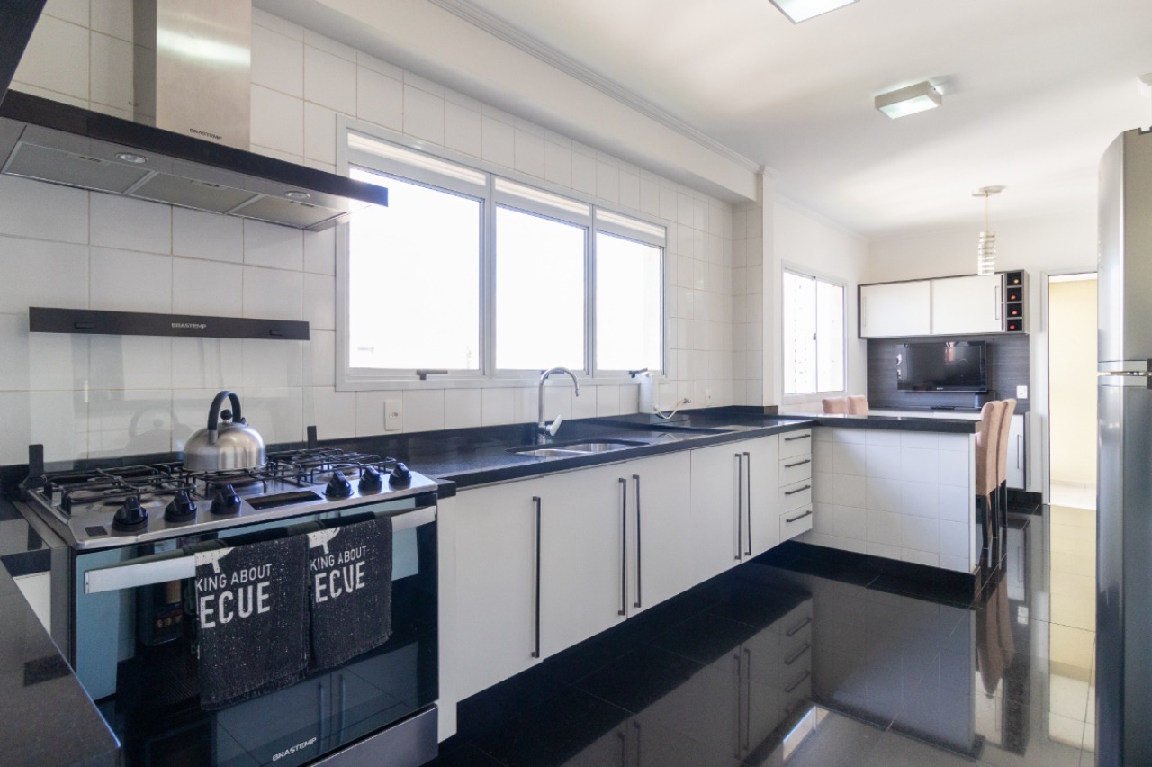 Apartamento, 4 quartos, 246 m² - Foto 17