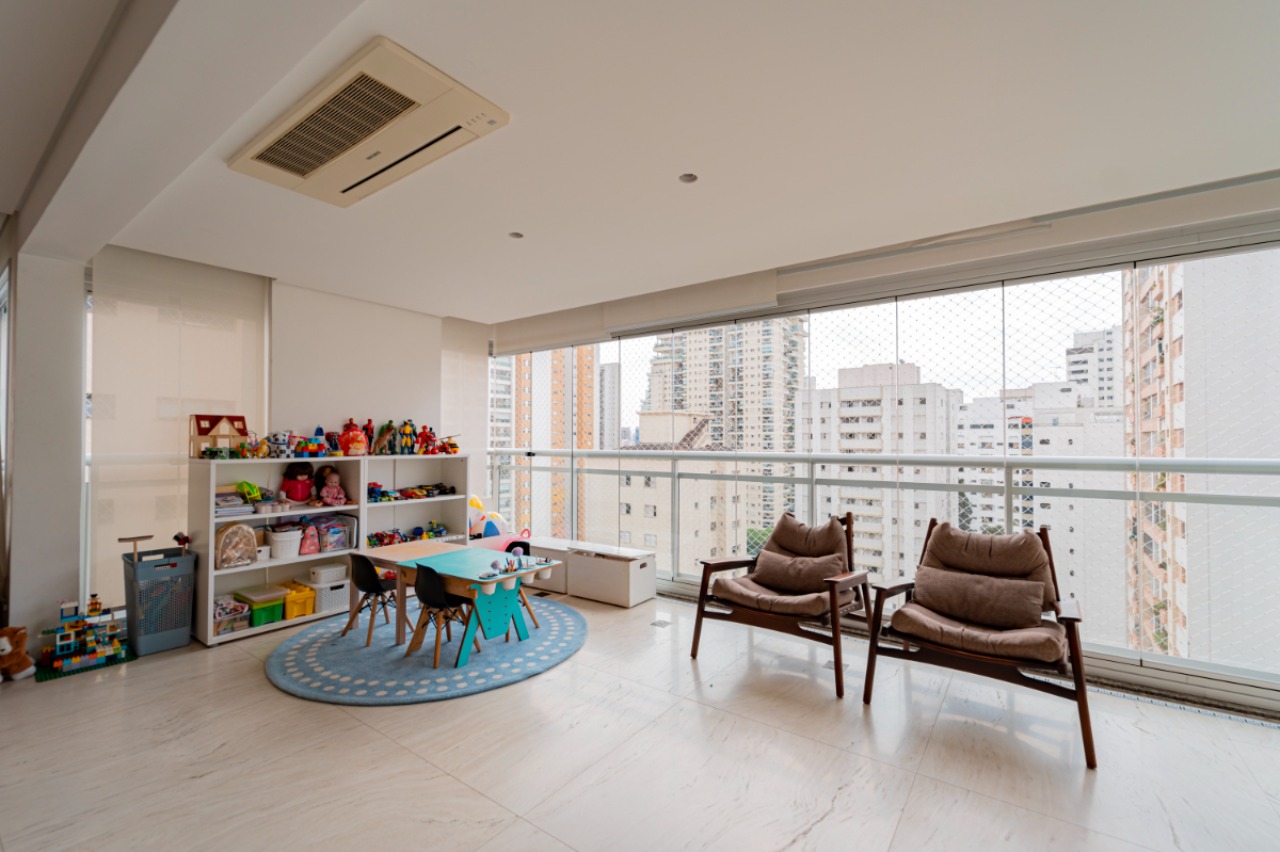 Apartamento, 3 quartos, 220 m² - Foto 2