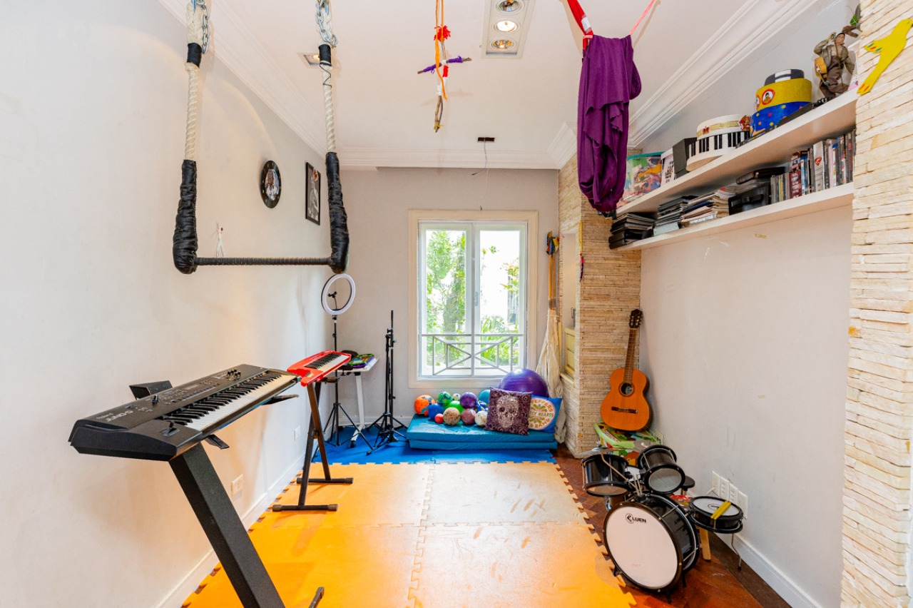 Casa, 4 quartos, 245 m² - Foto 36