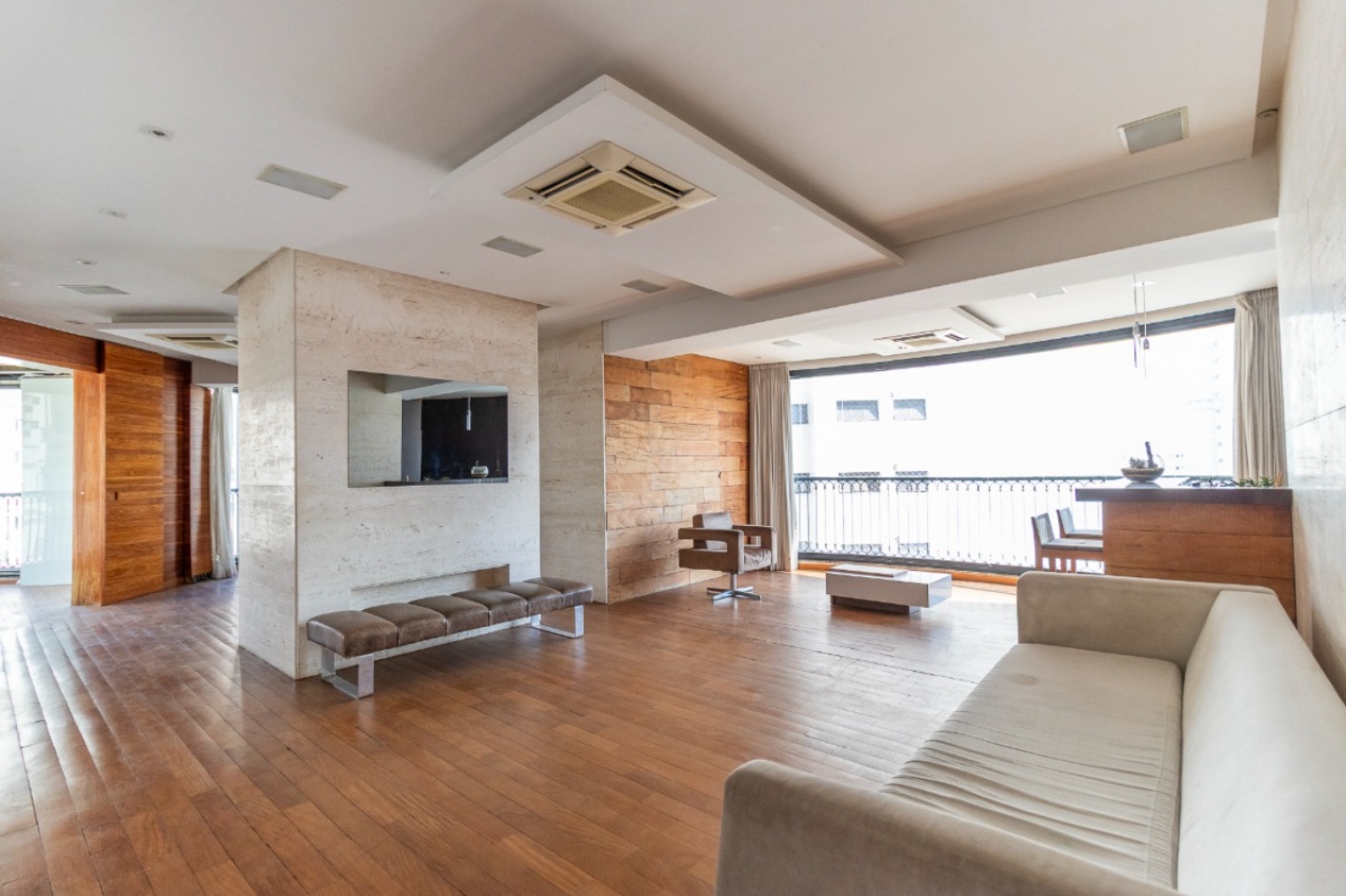 Apartamento, 4 quartos, 245 m² - Foto 1