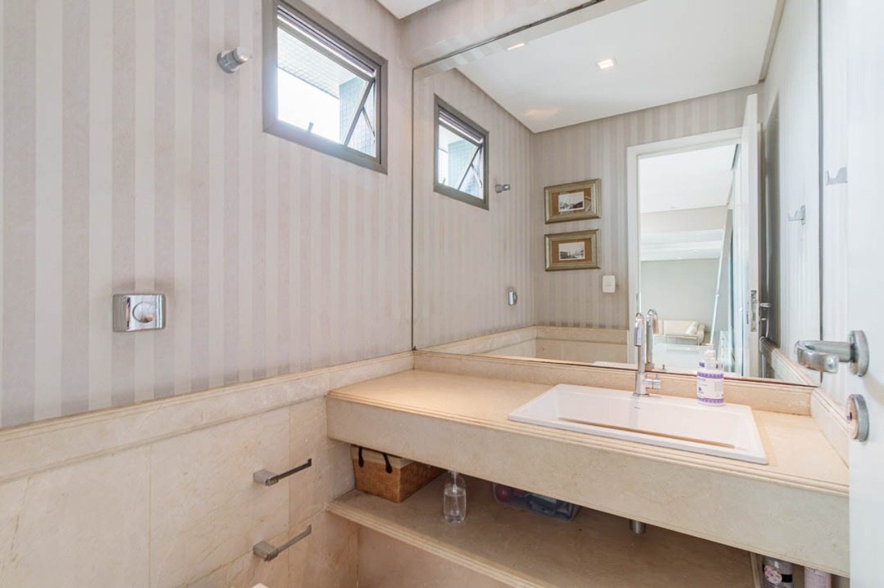 Apartamento, 4 quartos, 246 m² - Foto 14