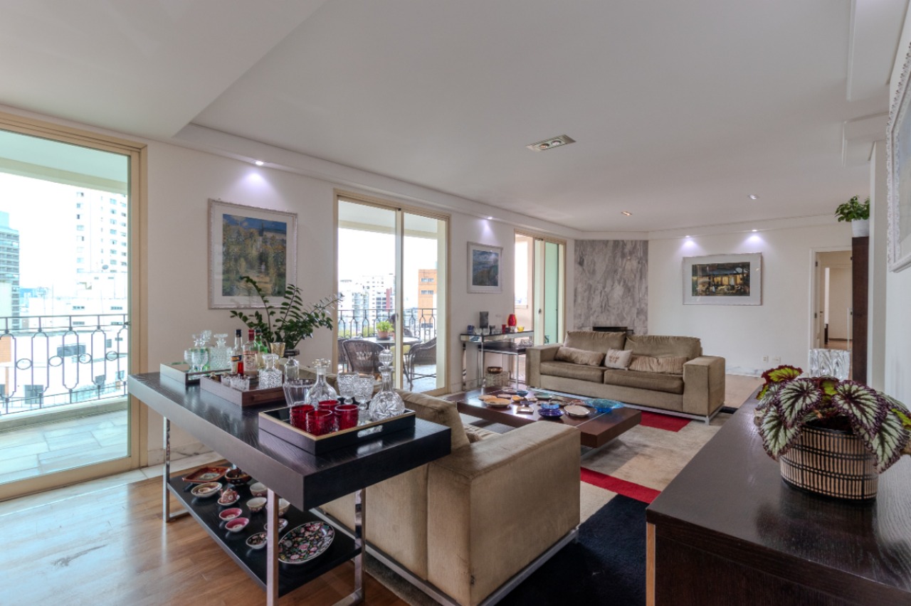 Apartamento, 3 quartos, 237 m² - Foto 1