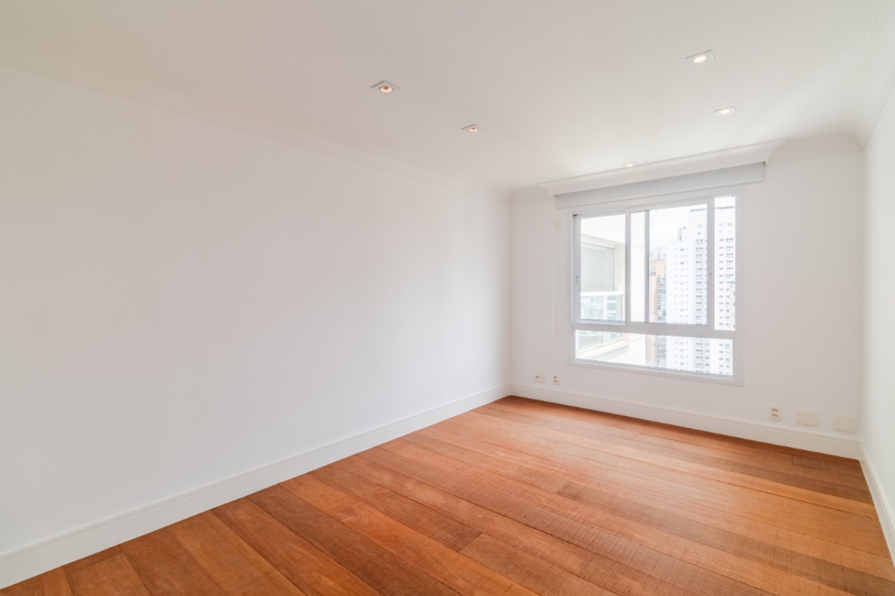 Apartamento, 3 quartos, 335 m² - Foto 37