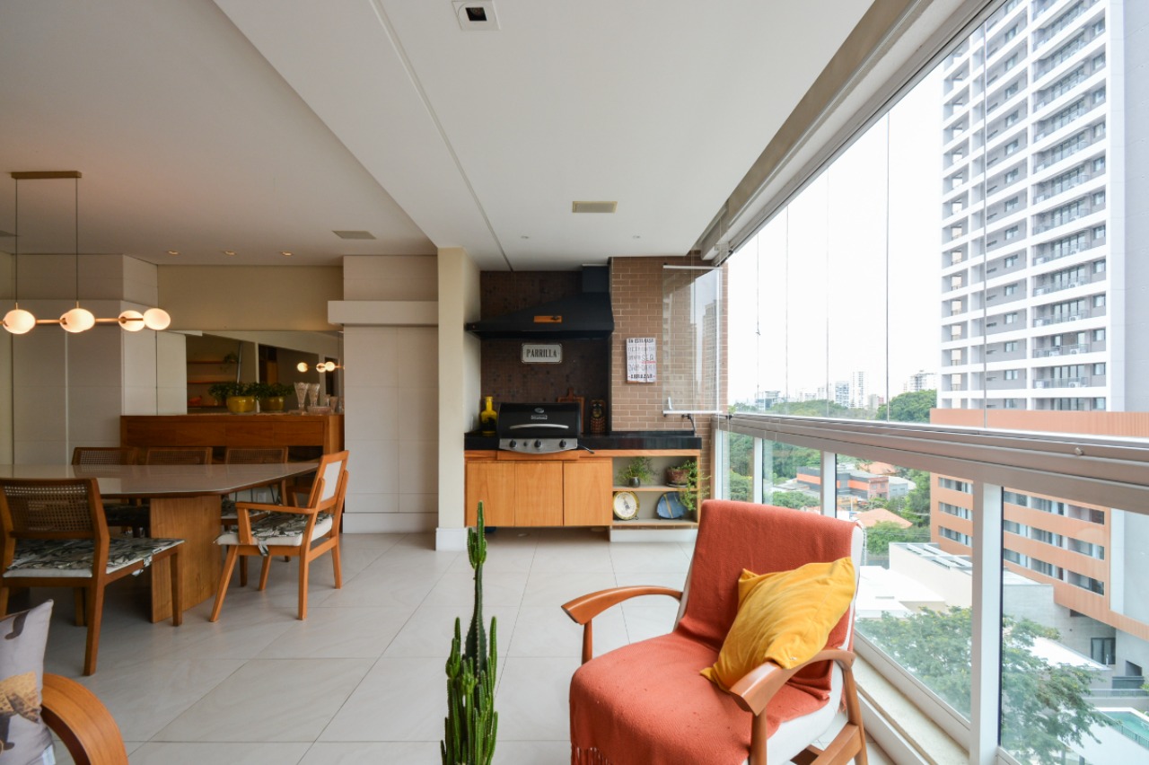 Apartamento, 3 quartos, 137 m² - Foto 2
