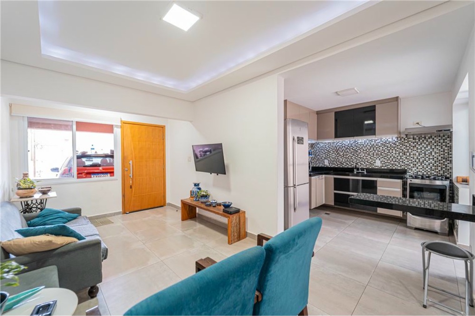 Casa, 4 quartos, 243 m² - Foto 1