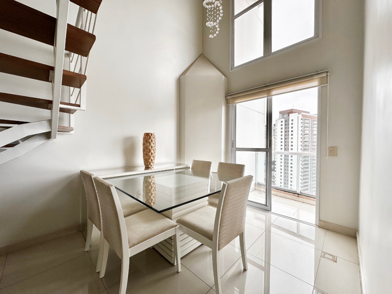 Apartamento, 3 quartos, 140 m² - Foto 2