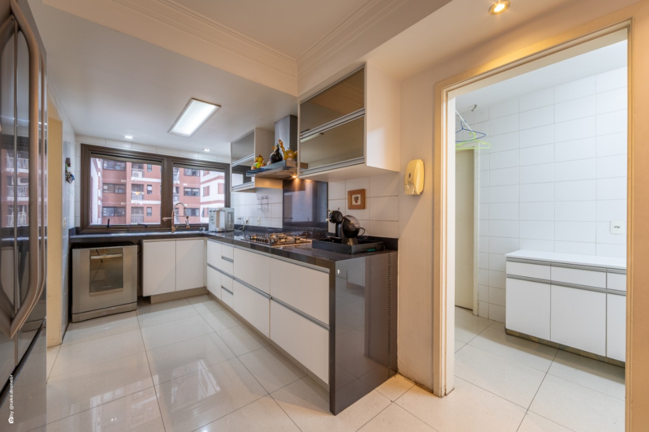 Apartamento, 4 quartos, 209 m² - Foto 15