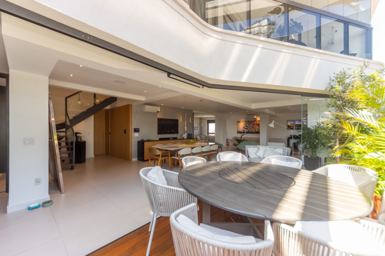 Apartamento, 4 quartos, 270 m² - Foto 1