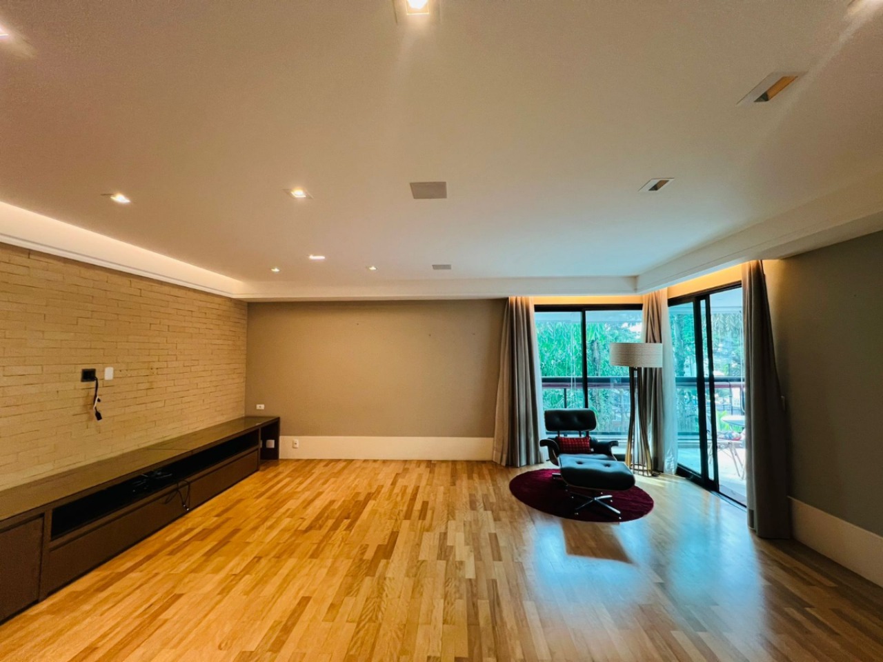 Apartamento, 4 quartos, 243 m² - Foto 2