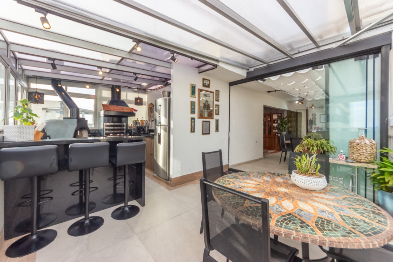 Cobertura, 3 quartos, 180 m² - Foto 2