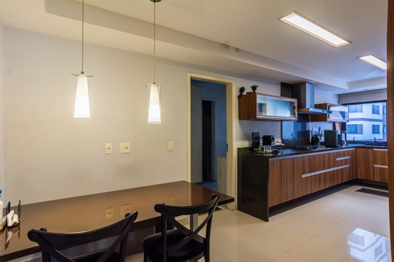 Apartamento, 3 quartos, 209 m² - Foto 10