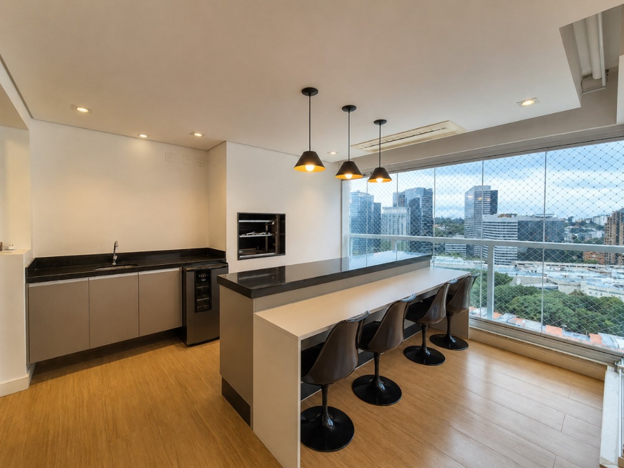 Apartamento, 4 quartos, 189 m² - Foto 2