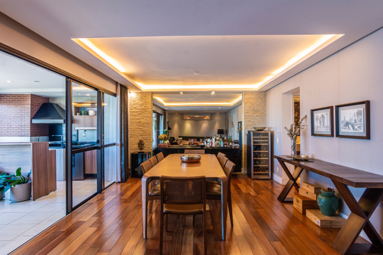 Apartamento, 3 quartos, 209 m² - Foto 2