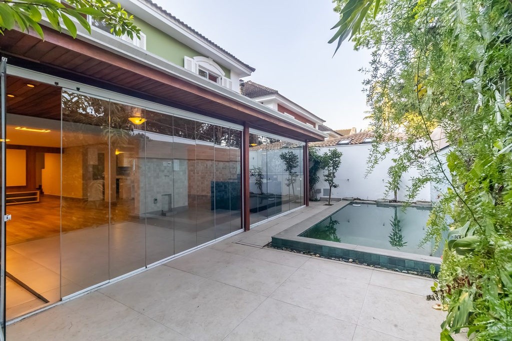 Casa, 4 quartos, 402 m² - Foto 1