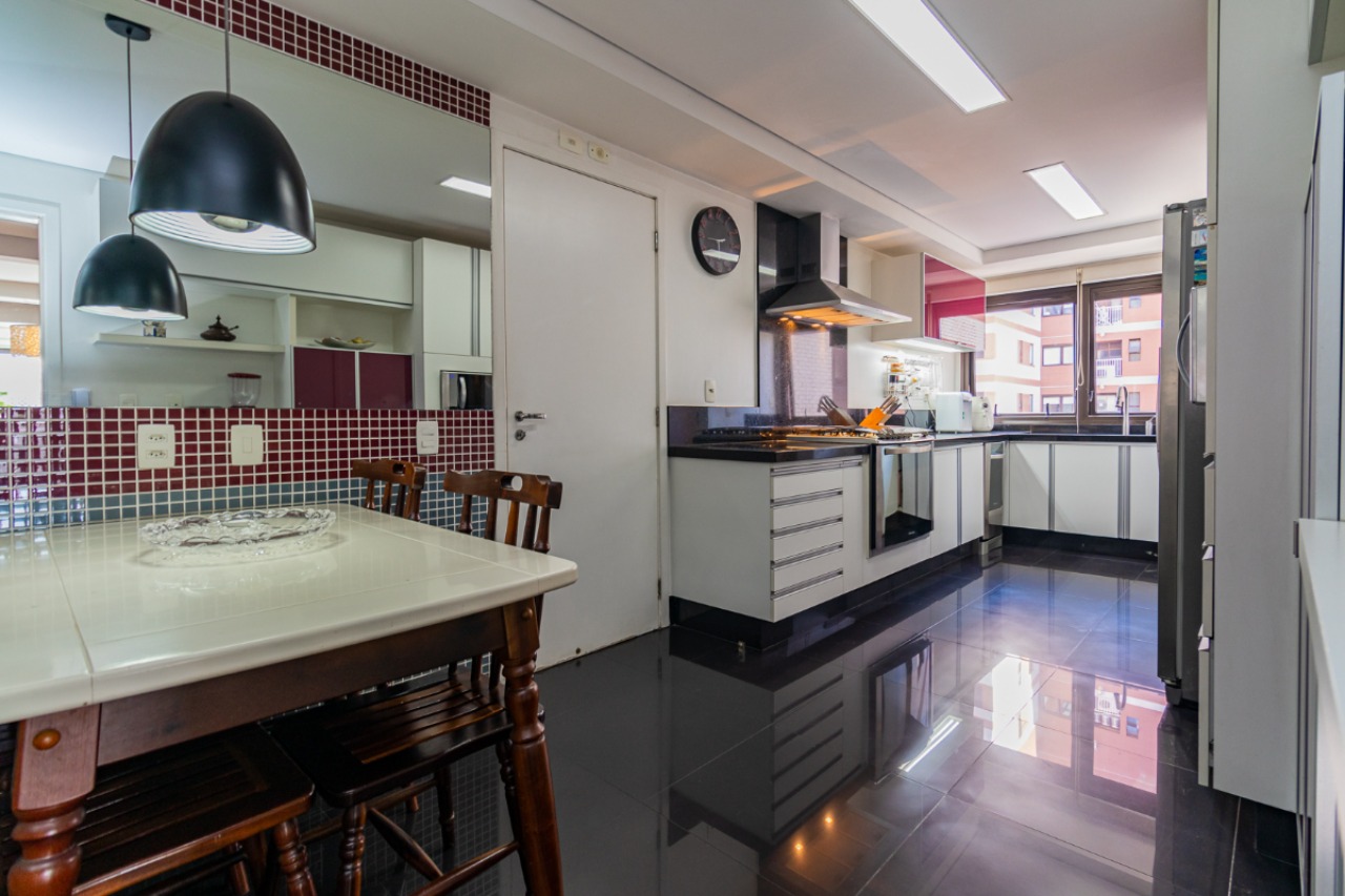 Apartamento, 3 quartos, 209 m² - Foto 13