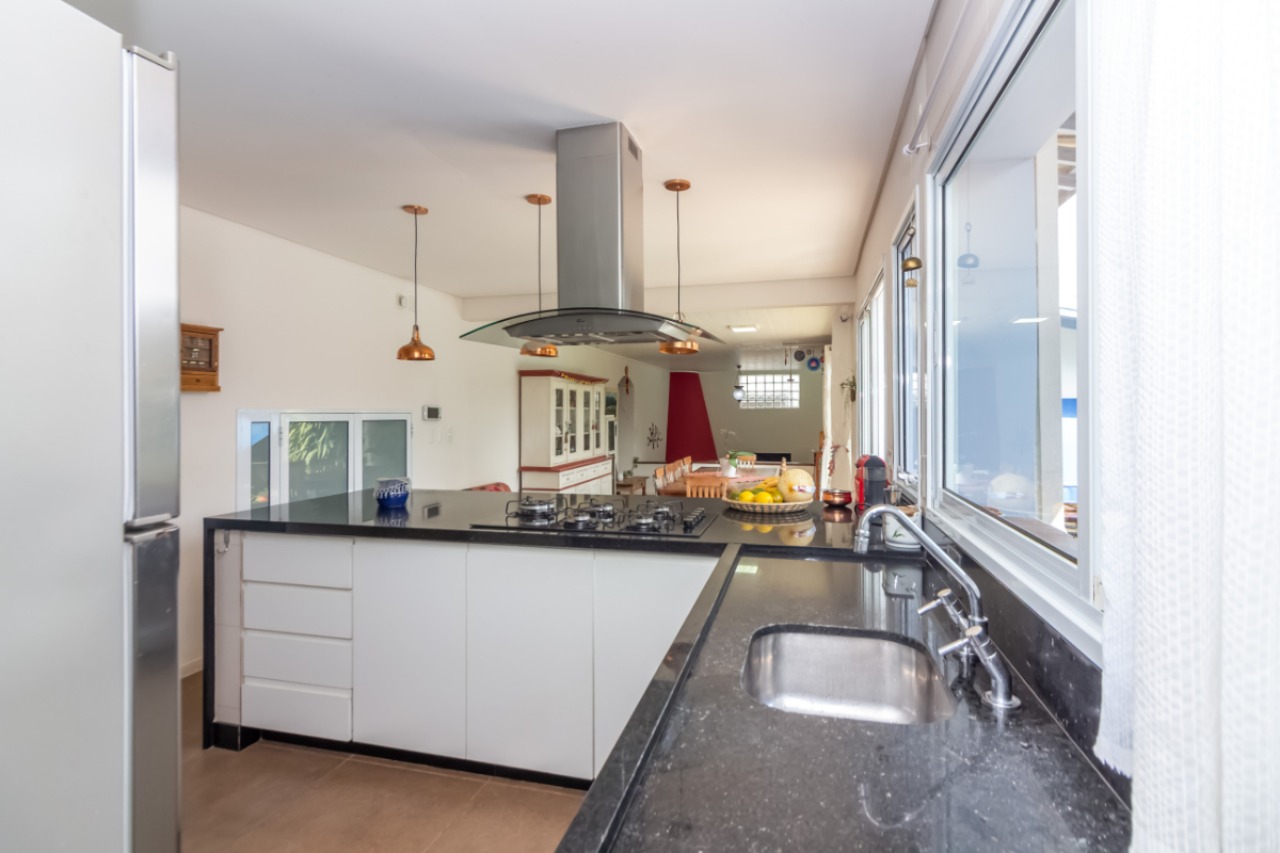 Casa, 4 quartos, 370 m² - Foto 28