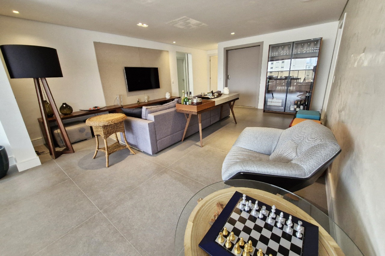 Apartamento, 3 quartos, 156 m² - Foto 2