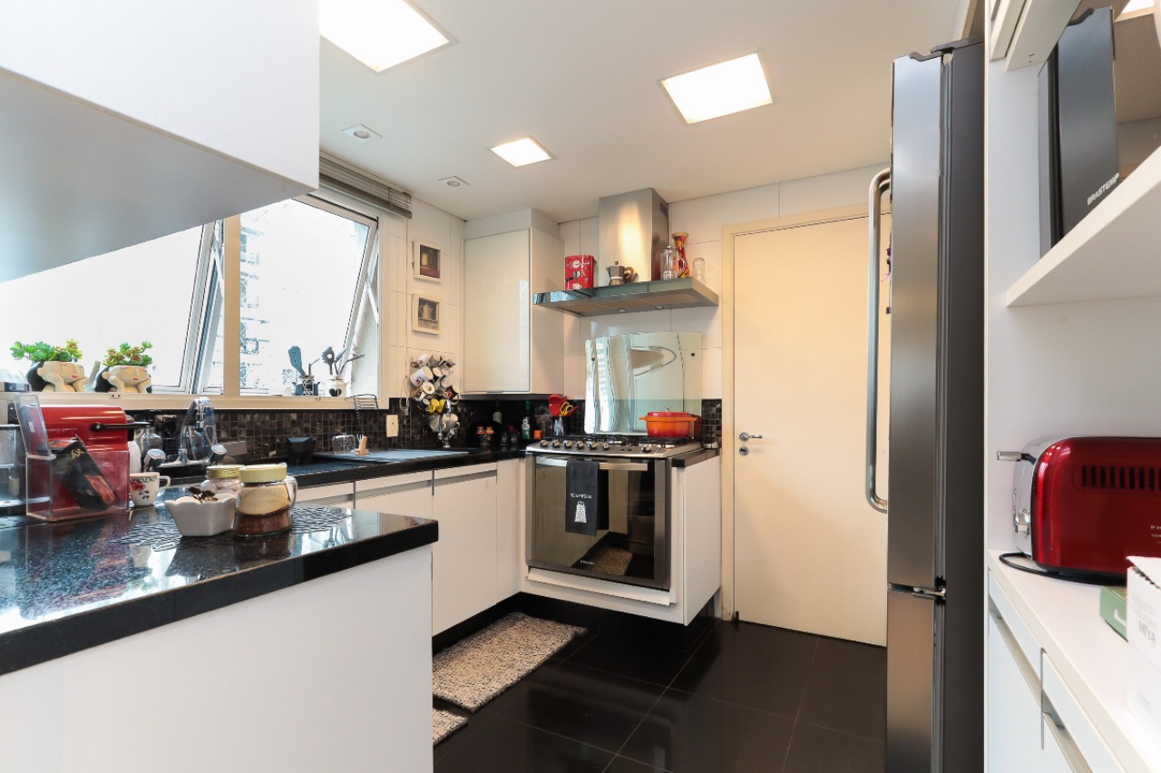 Apartamento, 4 quartos, 210 m² - Foto 21