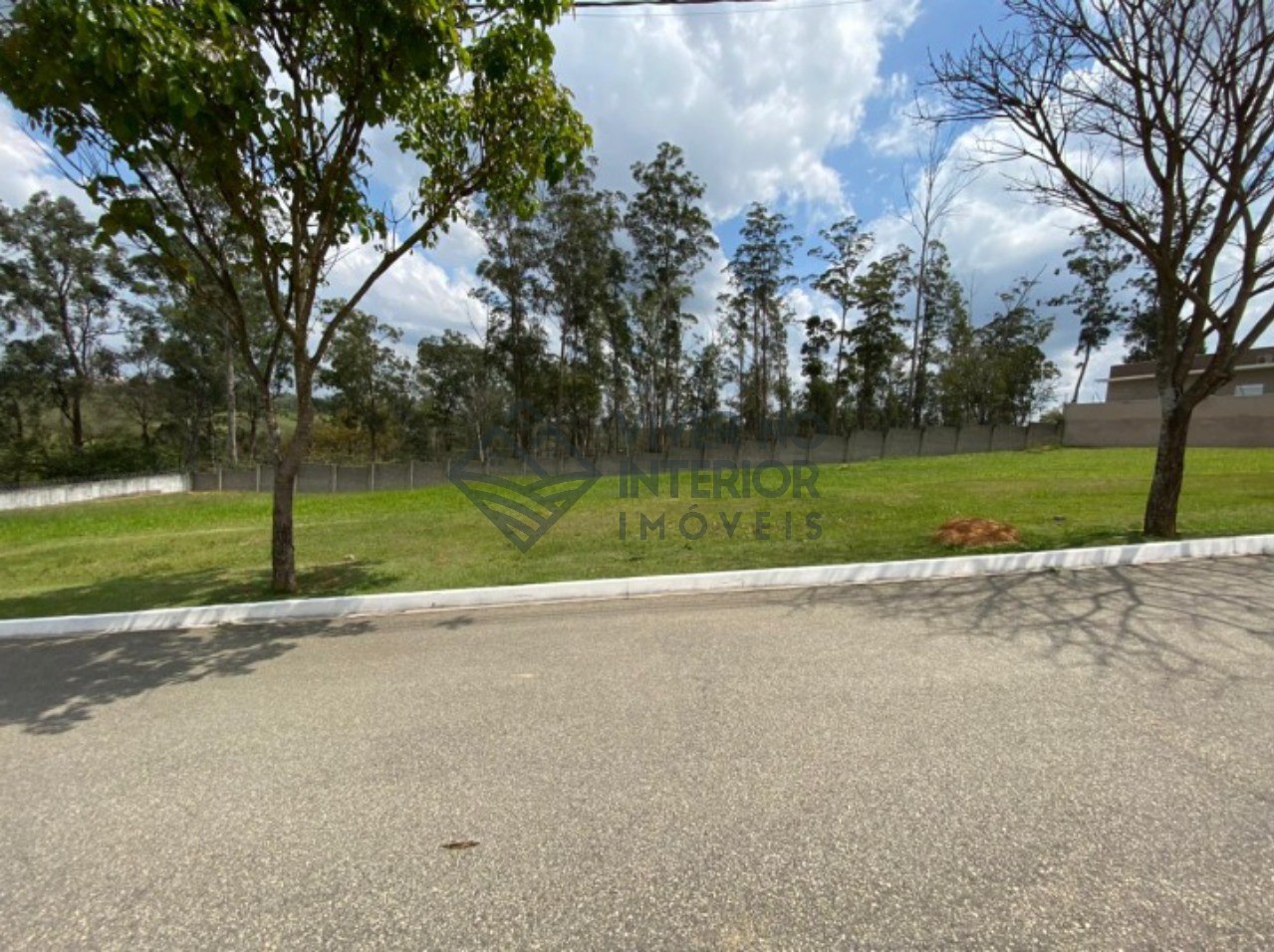 Terreno à venda - condomínio mont blanc - 350 m²