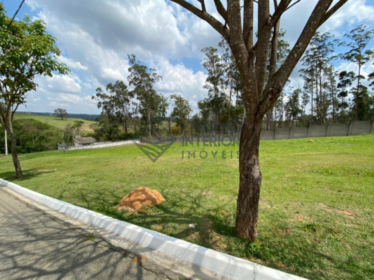 Terreno à venda - condomínio mont blanc - 350 m²