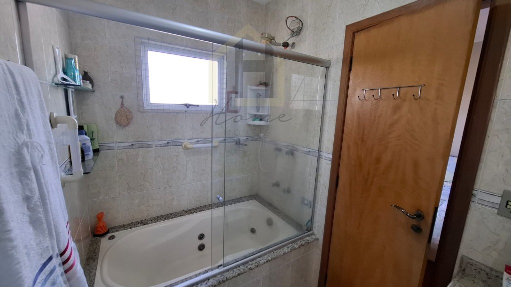 Casa, 4 quartos, 260 m² - Foto 40