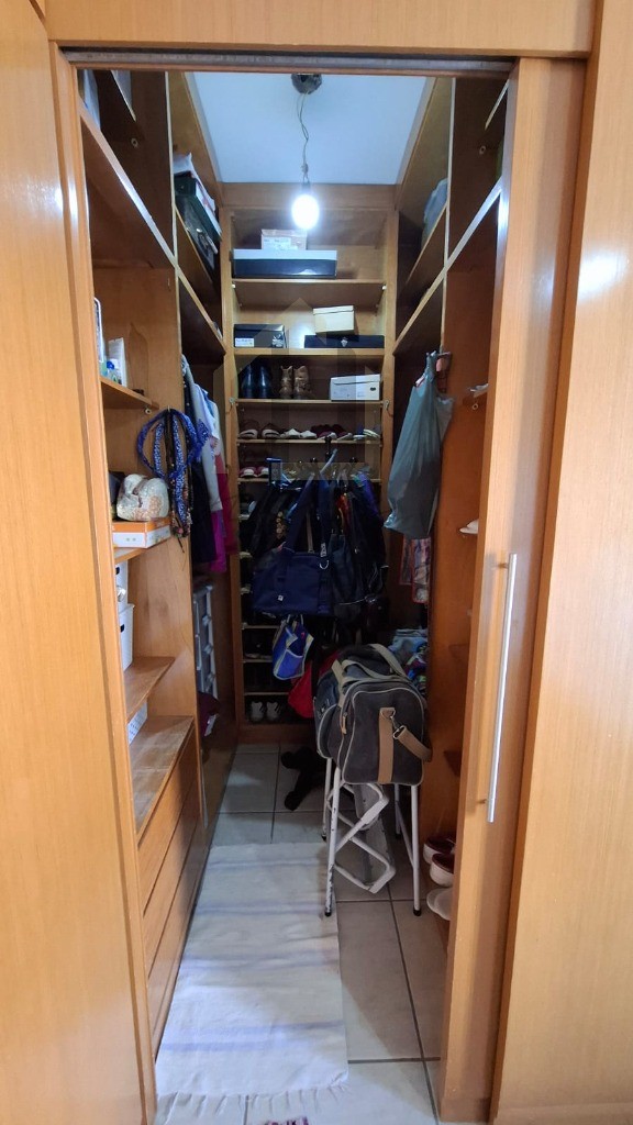 Casa, 4 quartos, 260 m² - Foto 35