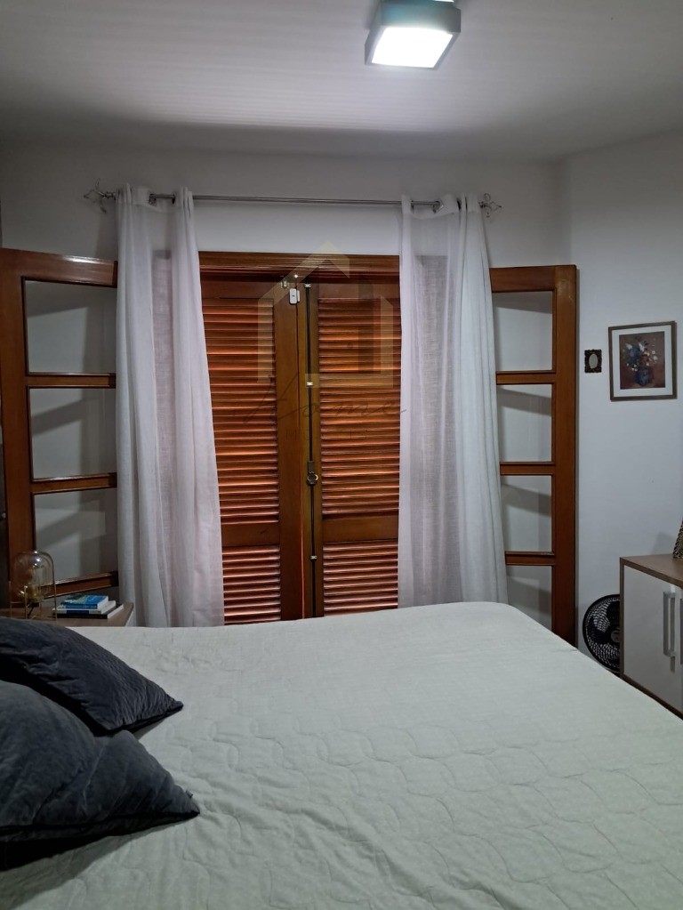 Casa, 3 quartos, 220 m² - Foto 14