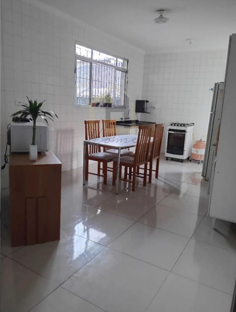 Casa, 3 quartos, 212 m² - Foto 1