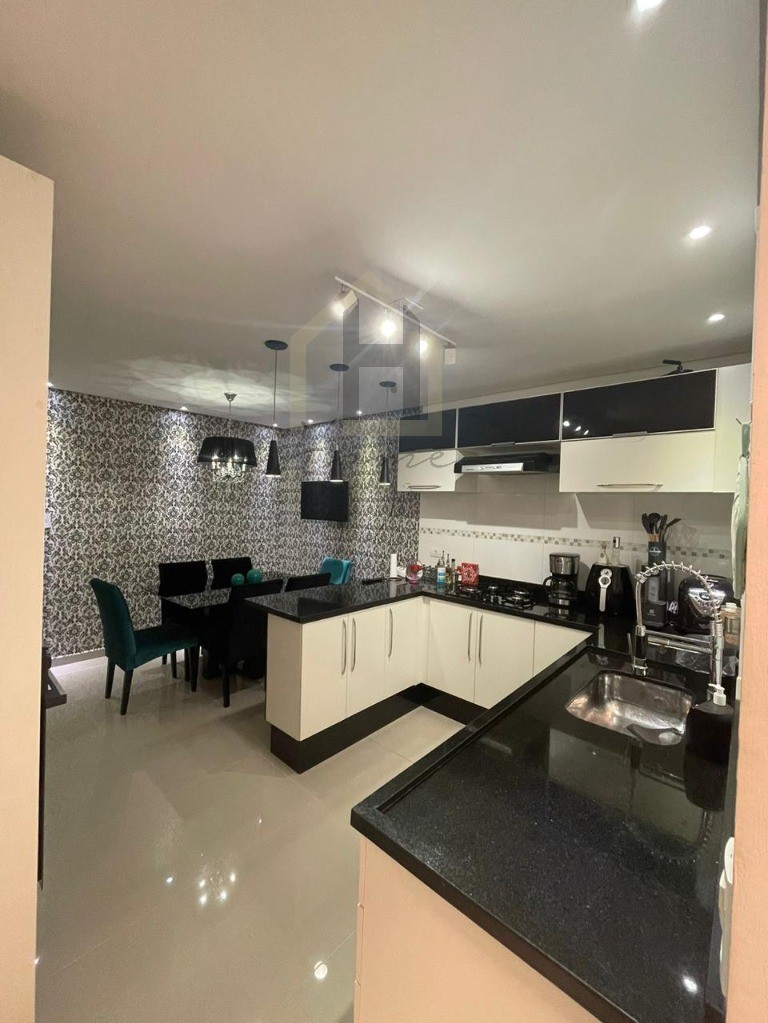 Casa, 3 quartos, 130 m² - Foto 1