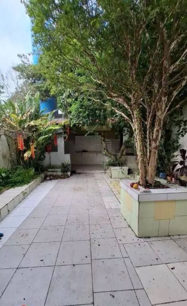 Casa, 5 quartos, 243 m² - Foto 1