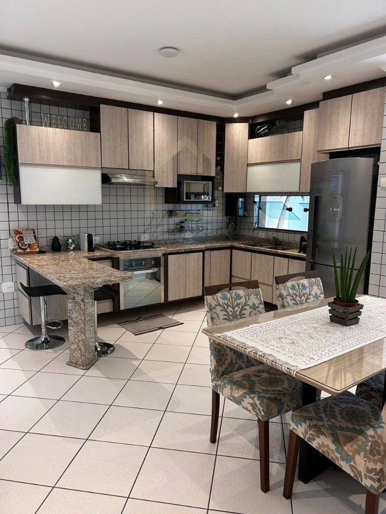 Casa, 3 quartos, 295 m² - Foto 36