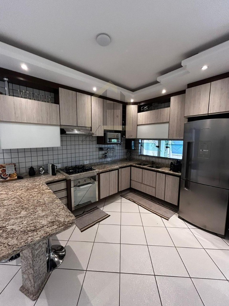 Casa, 3 quartos, 295 m² - Foto 35