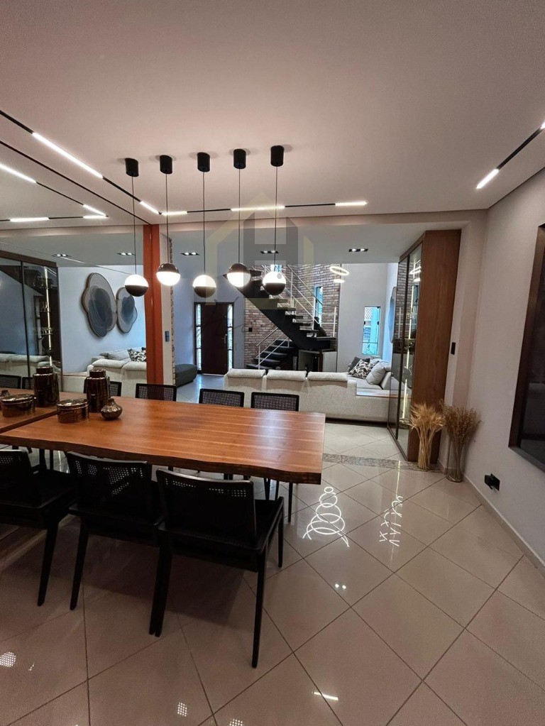 Casa, 3 quartos, 295 m² - Foto 9