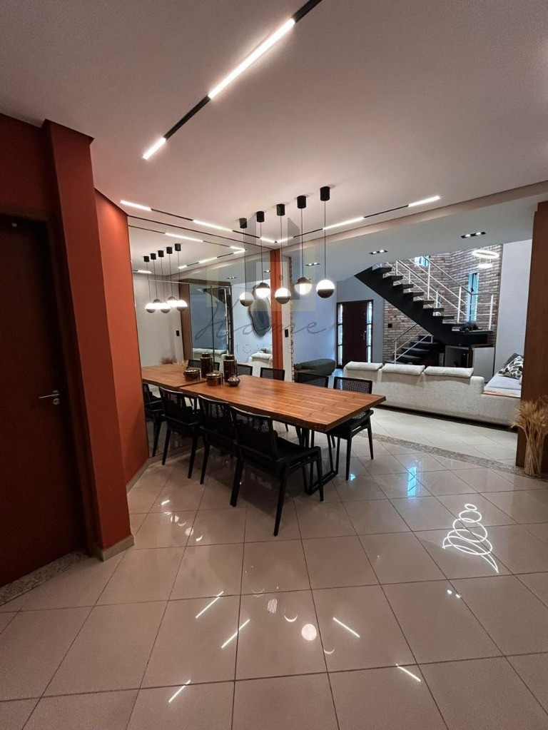 Casa, 3 quartos, 295 m² - Foto 8