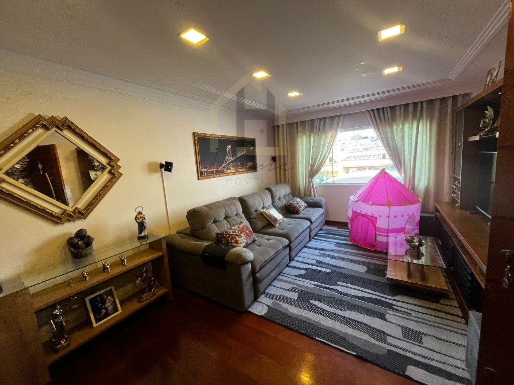 Casa, 3 quartos, 225 m² - Foto 1