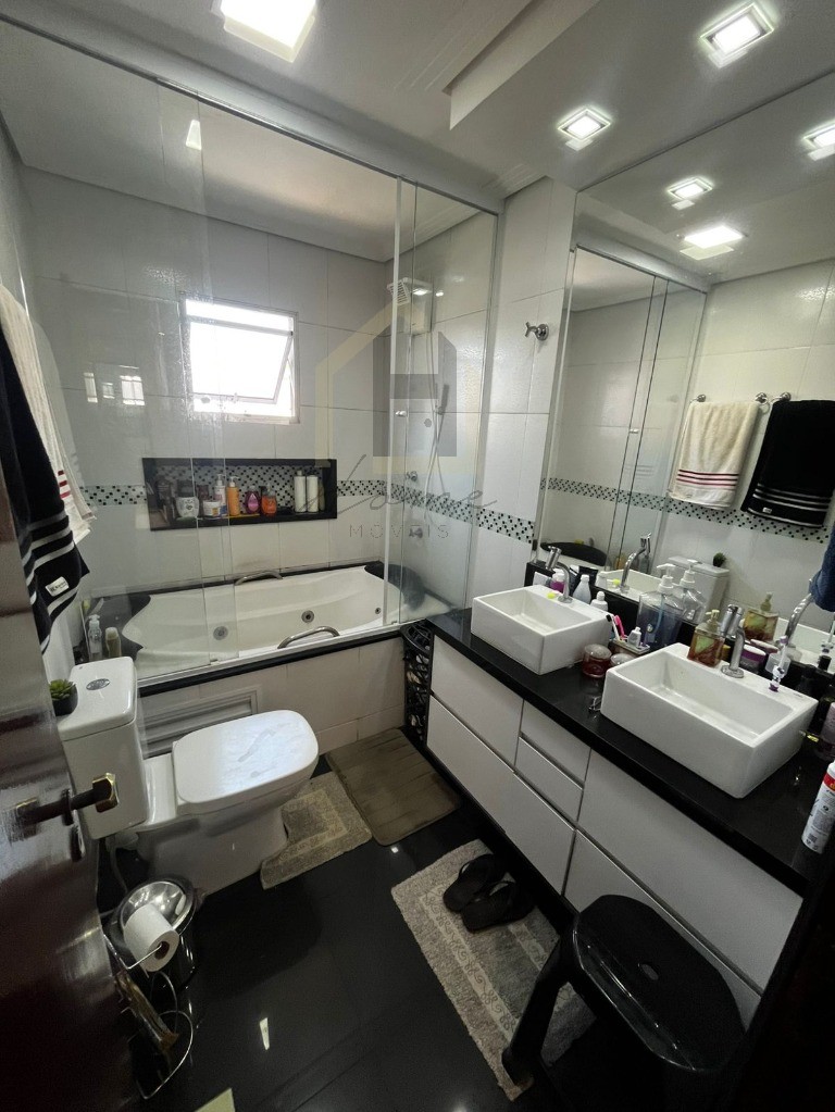 Casa, 3 quartos, 225 m² - Foto 13