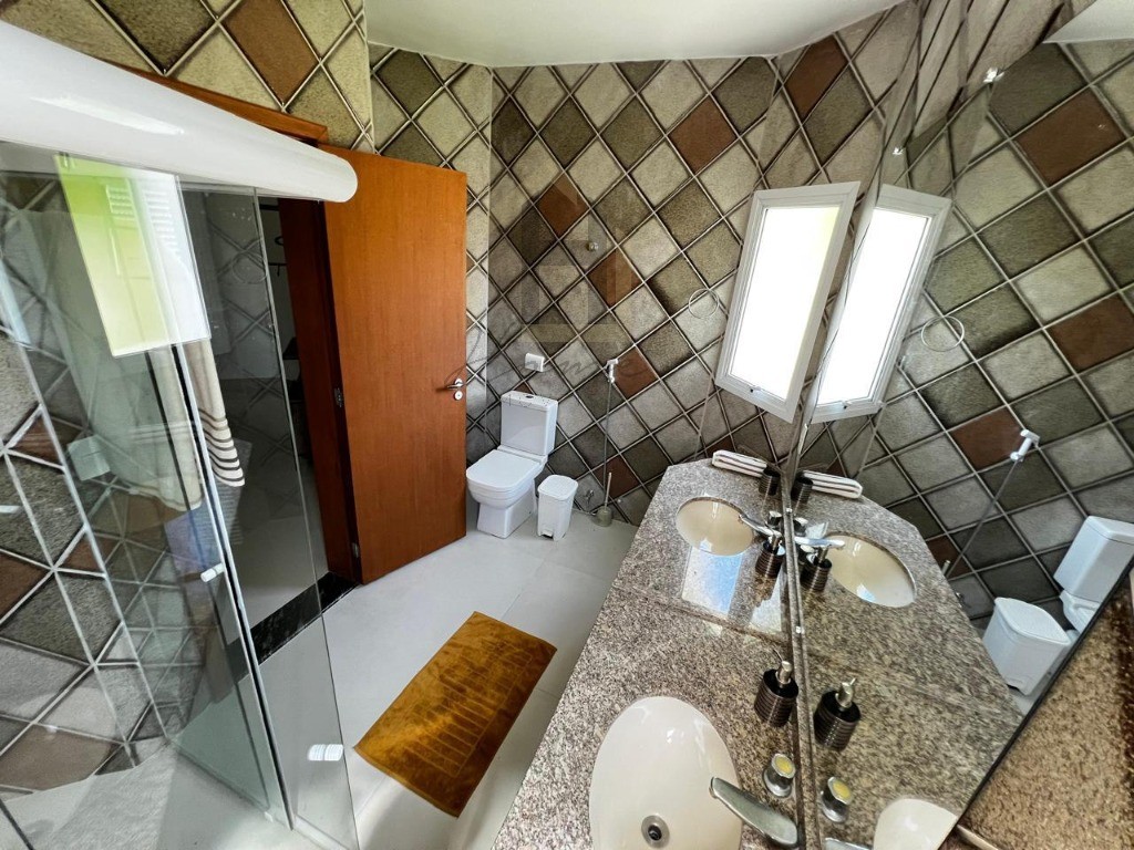 Casa, 5 quartos, 300 m² - Foto 24
