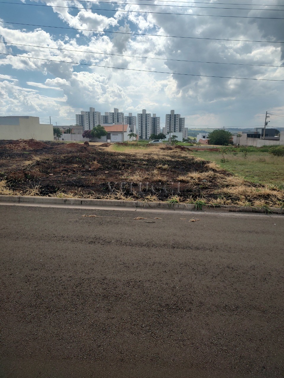 Terreno, 300 m² - Foto 1