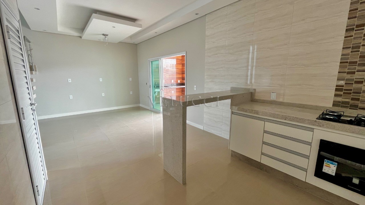 Casa, 3 quartos, 211 m² - Foto 4