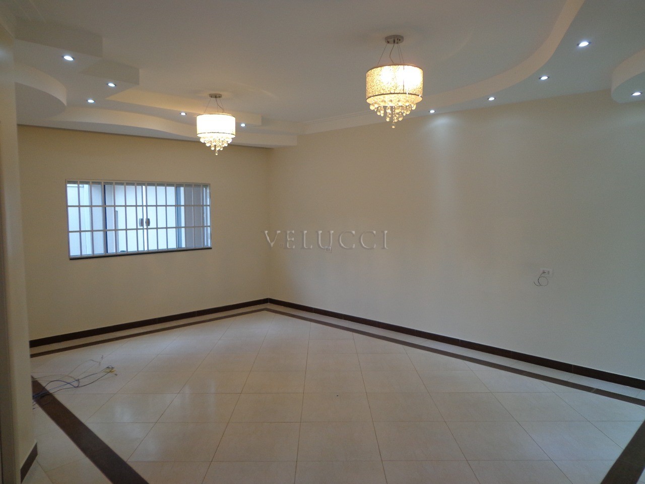 Casa, 3 quartos, 220 m² - Foto 1