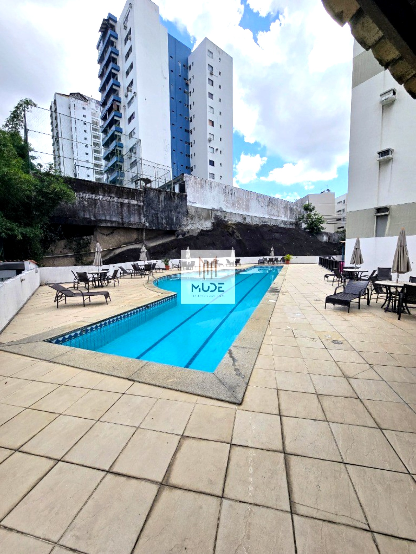 Apartamento à venda com 2 quartos, 60m² - Foto 4