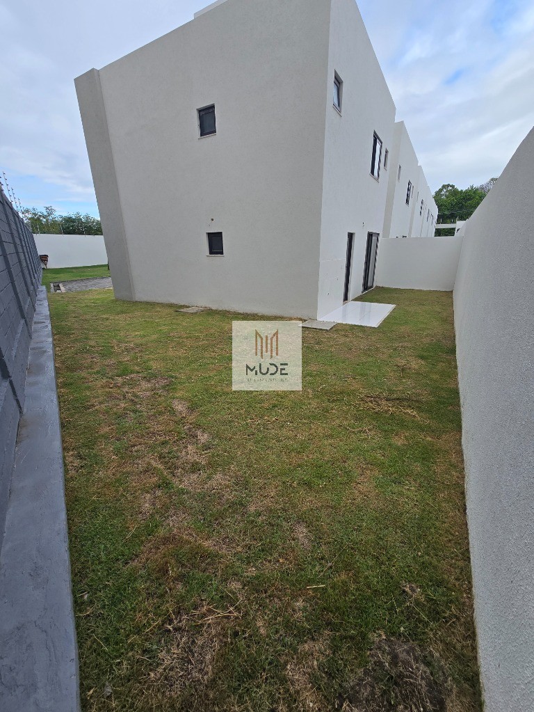 Casa à venda com 4 quartos, 123m² - Foto 2