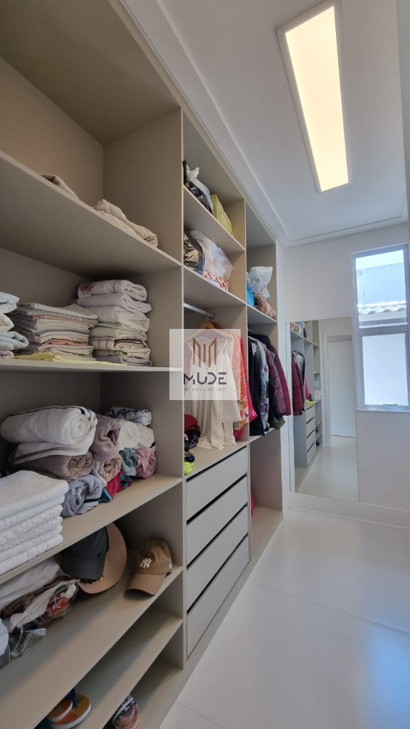 Casa, 6 quartos, 341 m² - Foto 9