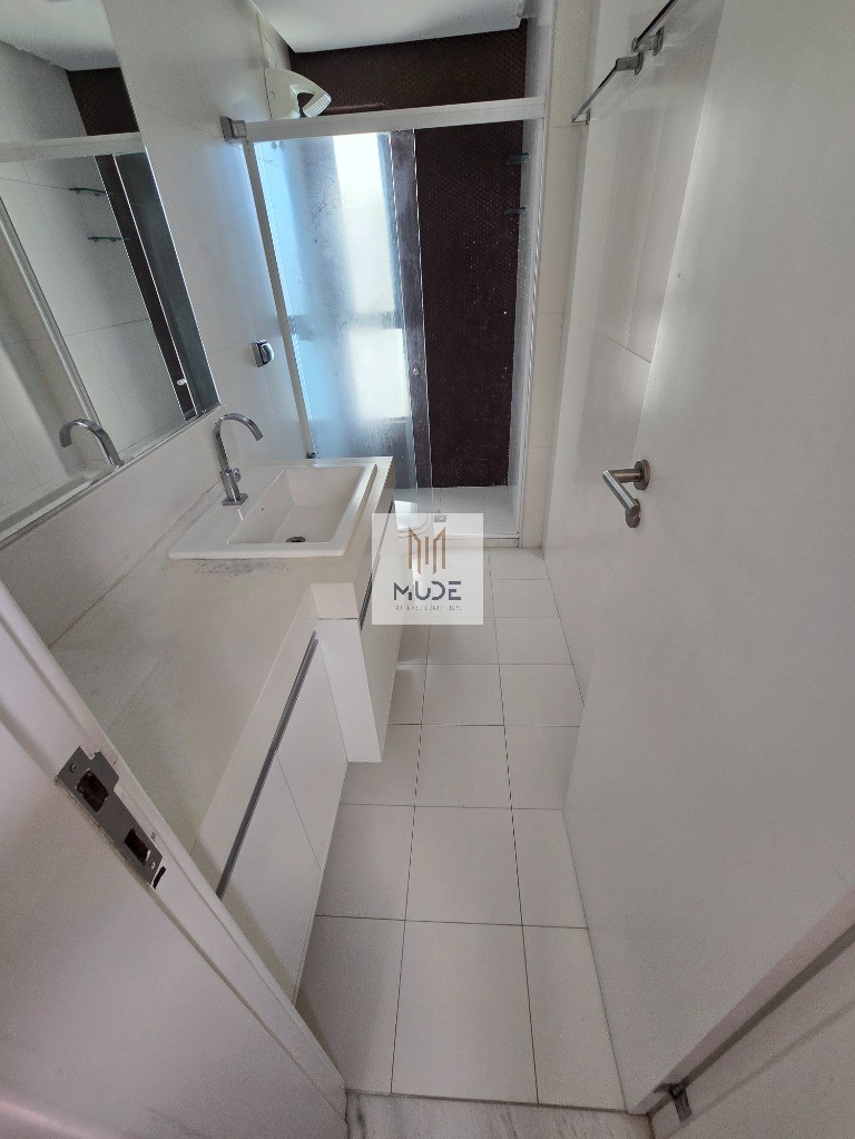 Apartamento para alugar com 3 quartos, 134m² - Foto 23