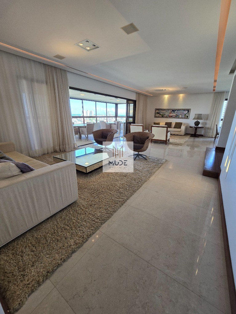 Apartamento, 3 quartos, 385 m² - Foto 1