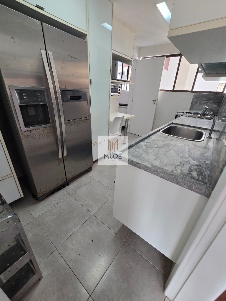 Apartamento para alugar com 3 quartos, 134m² - Foto 11