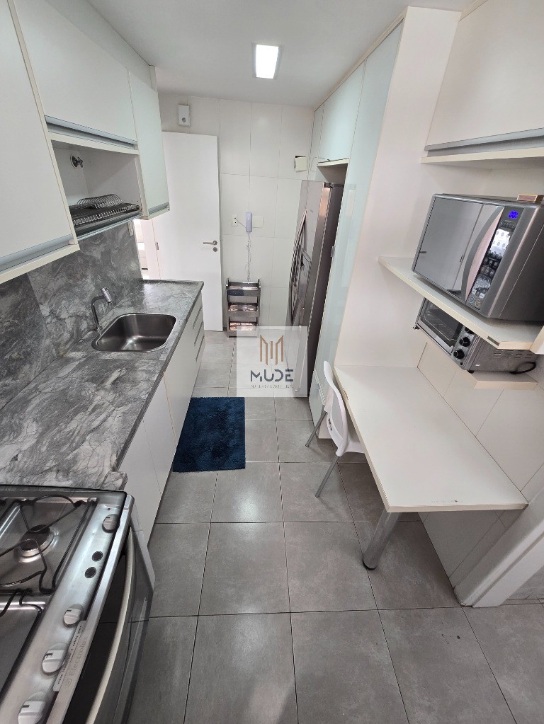 Apartamento para alugar com 3 quartos, 134m² - Foto 10