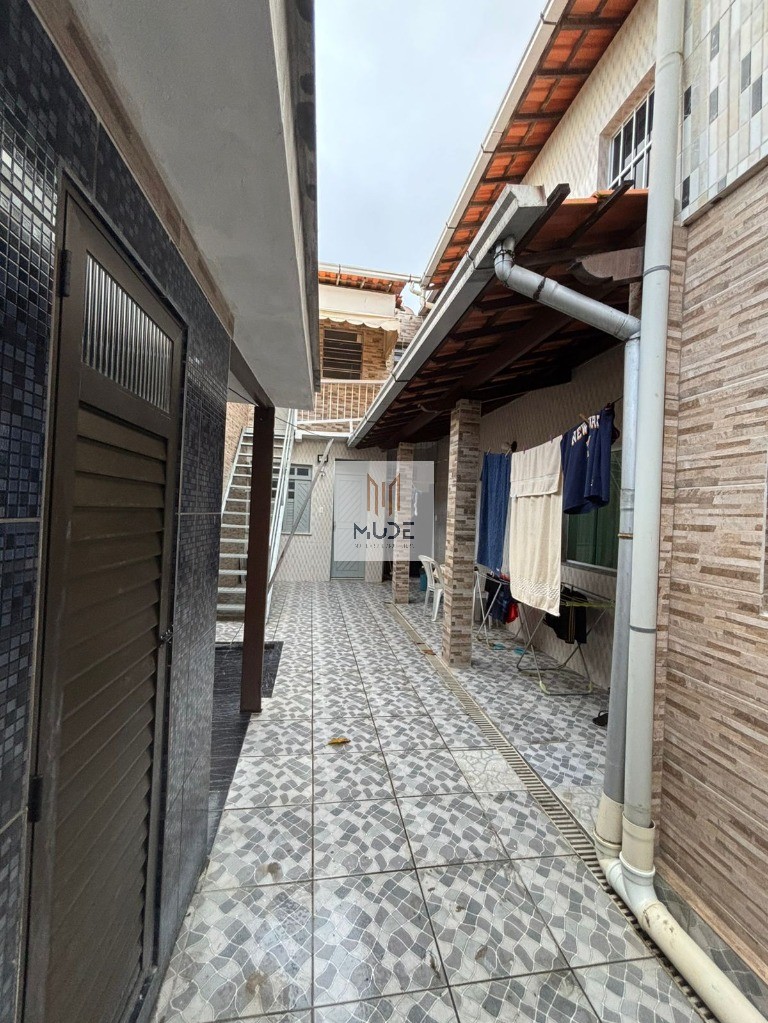 Casa à venda com 5 quartos, 307m² - Foto 16