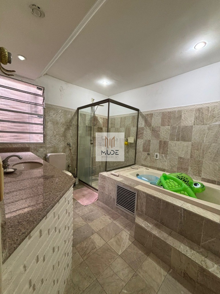 Casa à venda com 5 quartos, 307m² - Foto 25